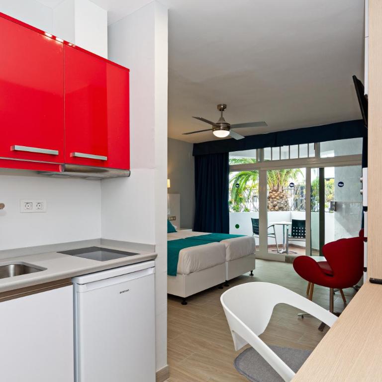 Apartamentos Panorama Adults Only - Estudio Deluxe con vistas al jardín - 11