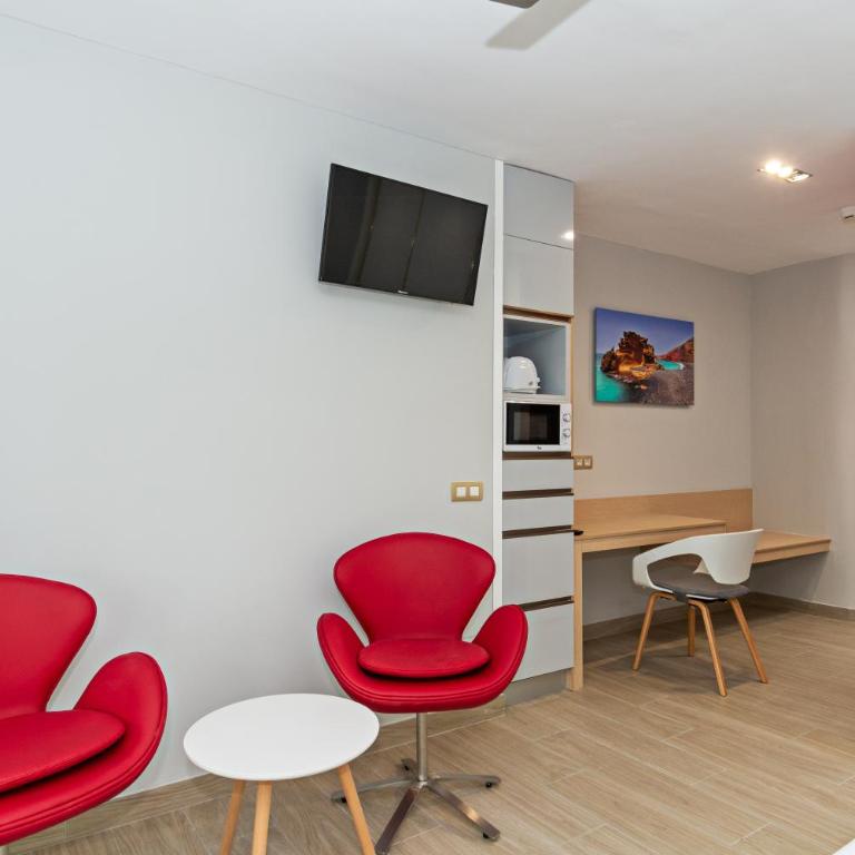 Apartamentos Panorama Adults Only - Estudio Deluxe con vistas al jardín - 13