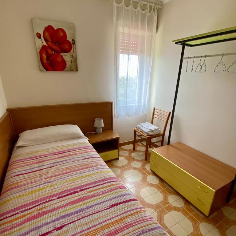 Albergo Mendolia - Camera Singola con Bagno Privato Esterno - 2