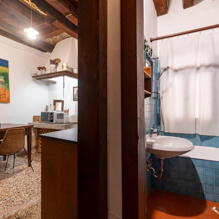Casa Trecento - One-Bedroom Apartment - 23