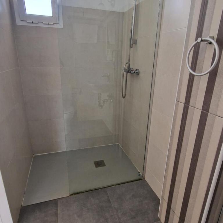 Apartamentos Latin - Estudio - Ático - 12