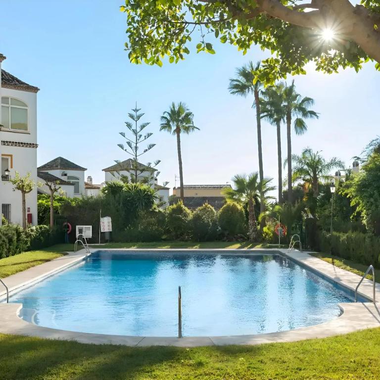 The Marbella Beach House - 4min Walk to the Sea - Casa de 2 dormitorios - 2