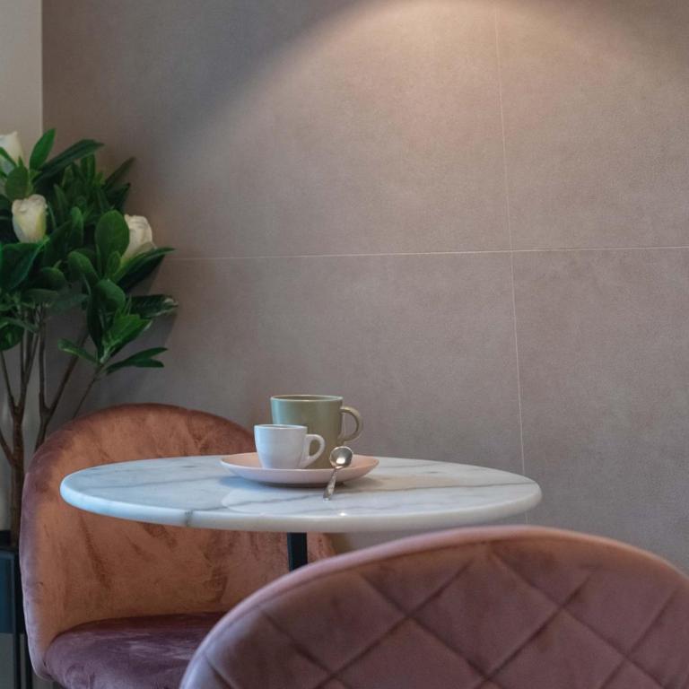 Pink Flamingo Balcony Studio by Central Station - Appartamento con 1 Camera da Letto - 20