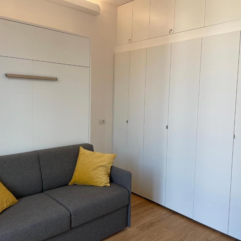 Studio Paoli - Monolocale con Balcone - 10