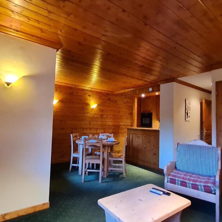 Alpina Lodge - 21 - Appart proche pistes - 4 pers - Apartment - 6