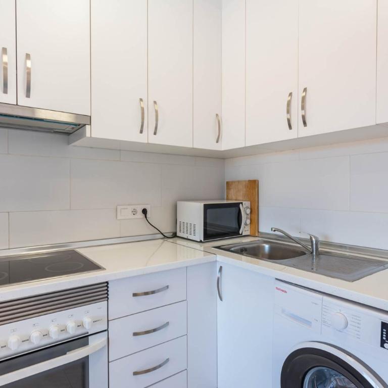 URBANIZACIÓN COPACABANA - La Manga del Mar Menor KM2 - Vistas a Mediterráneo Dormitorio doble y sofá-cama - Apartamento de 1 dormitorio - 7
