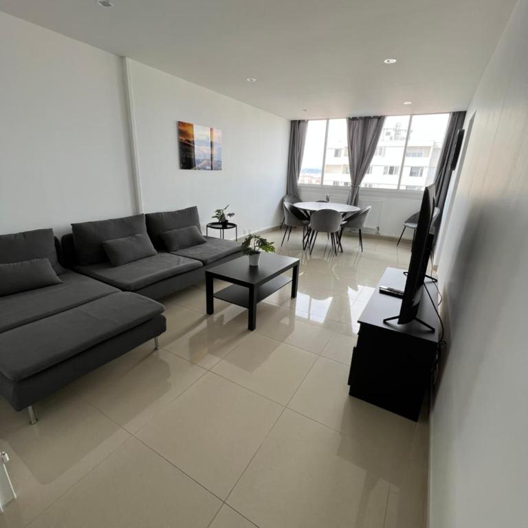 Super 4 Pièces refait à neuf - Apartamento de 3 dormitorios - 2