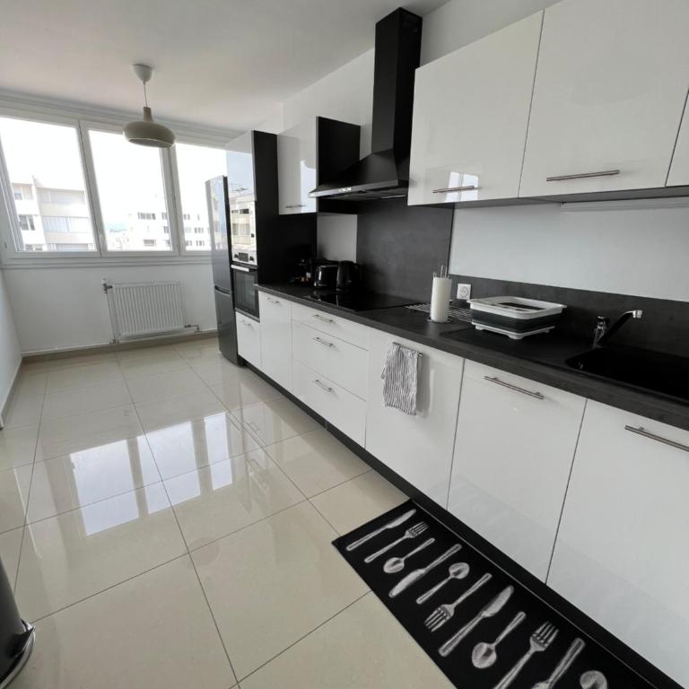 Super 4 Pièces refait à neuf - Apartamento de 3 dormitorios - 7