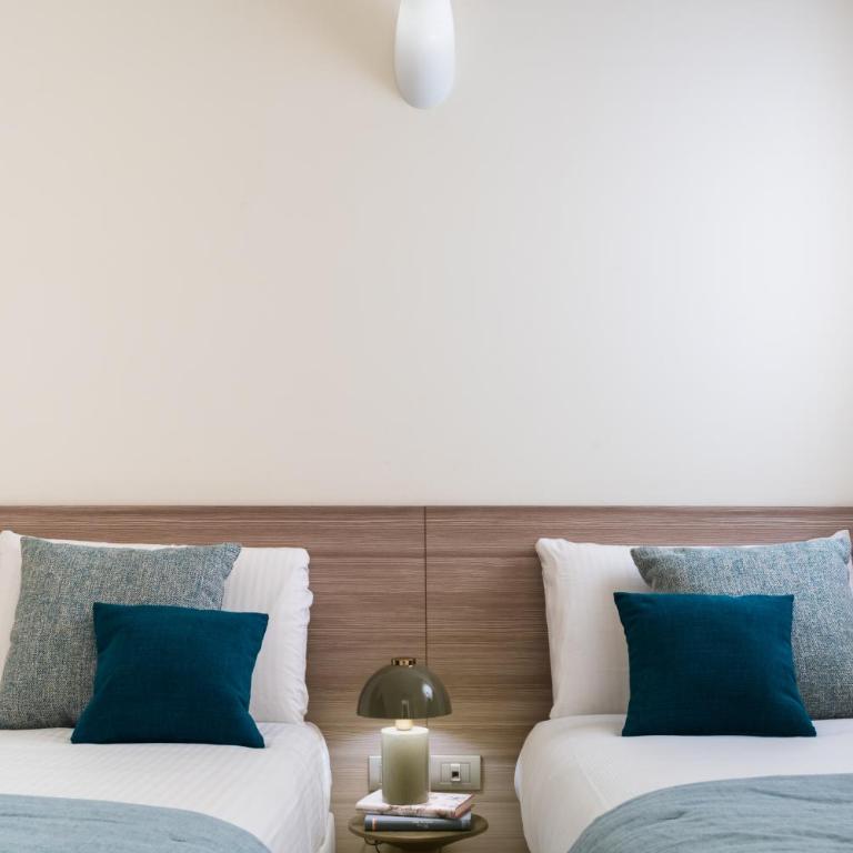 Grand Canal Luxury Apartments With Terrace R&R - Two-Bedroom Apartment - 19