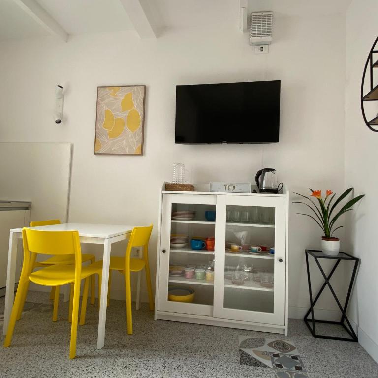 8+8 Appartamento con garage - Appartamento Monolocale - 7