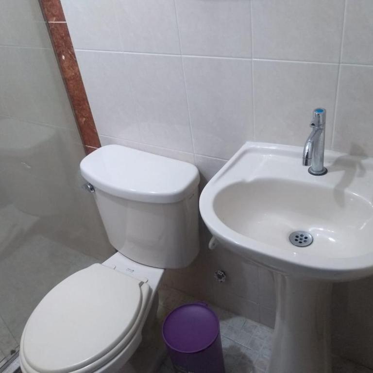 APARTAESTUDIO ESPACIOSO Y COMODO - Apartamento de 1 dormitorio - 3
