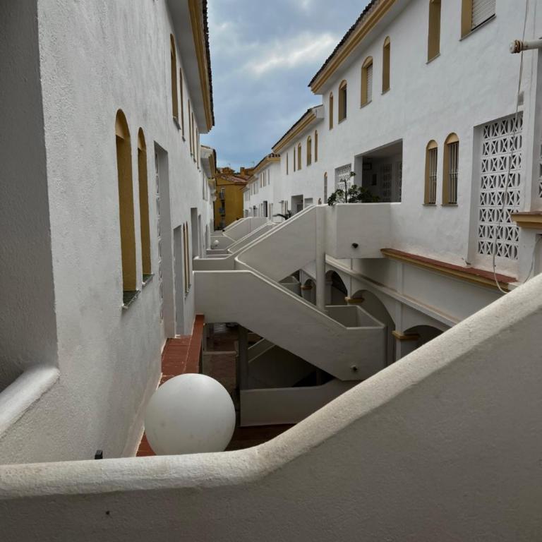 Beautiful and spacious 3 Rooms Duplex with big terrace and nice views to pool and garden - Apartment mit Poolblick - 22