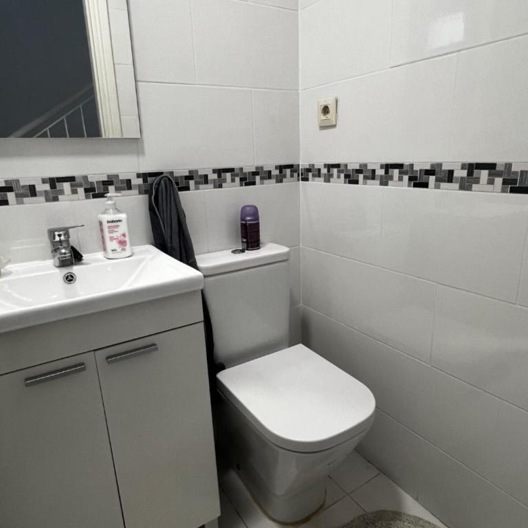 Beautiful and spacious 3 Rooms Duplex with big terrace and nice views to pool and garden - Apartment mit Poolblick - 12
