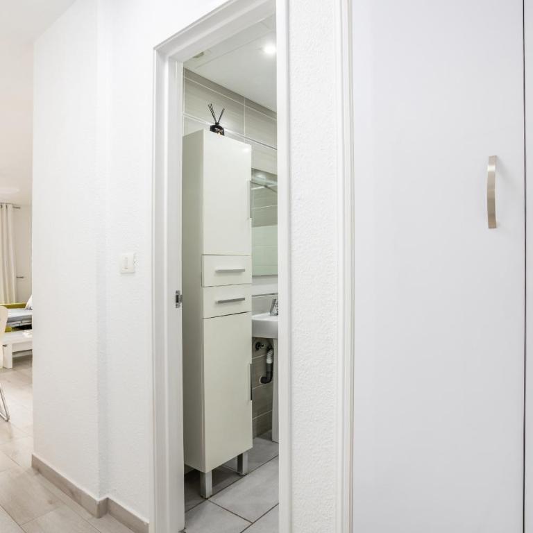 Castle Harbour Holiday Home Heated Pool Views by LoveTenerife - Apartamento con vistas a la piscina - 21