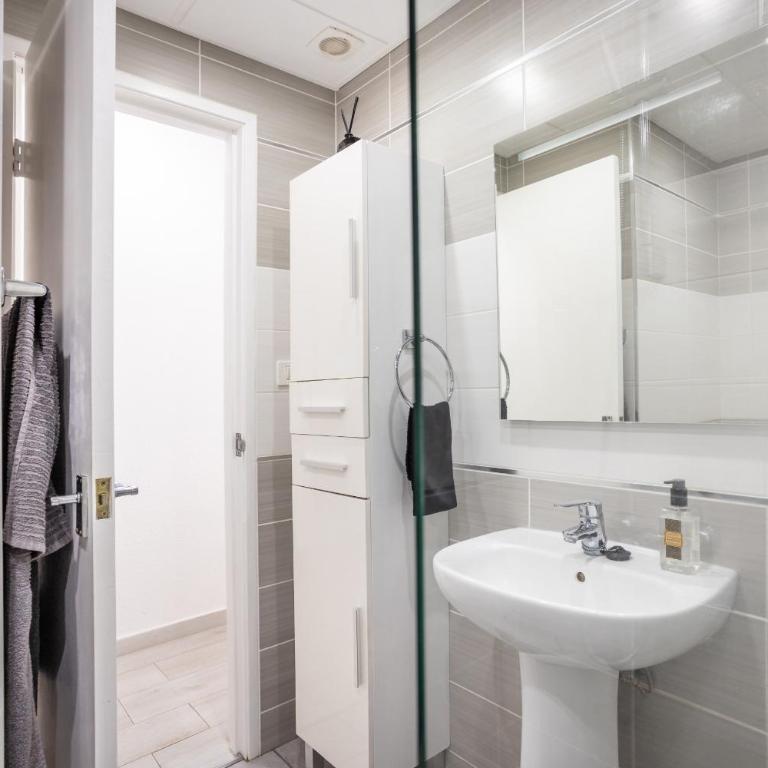 Castle Harbour Holiday Home Heated Pool Views by LoveTenerife - Apartamento con vistas a la piscina - 22