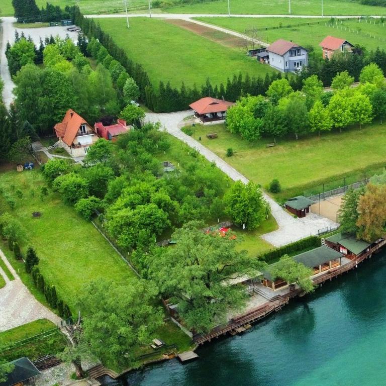 Studio Apartman Mak - Two-Bedroom House - 1
