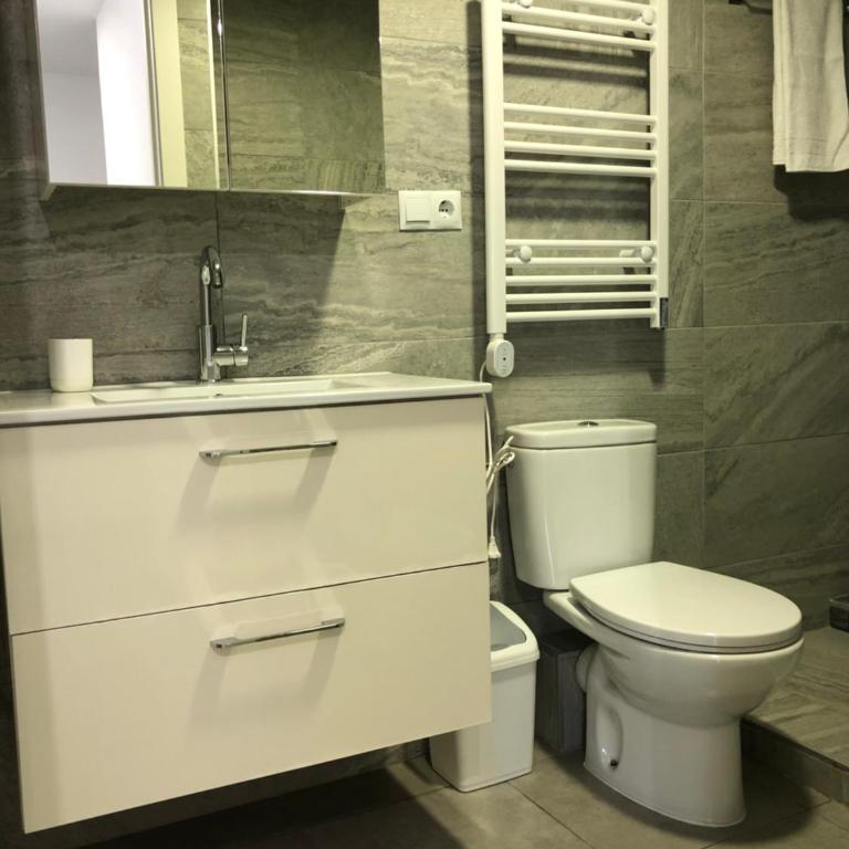 Casa de Feliz - Two-Bedroom Apartment - 21
