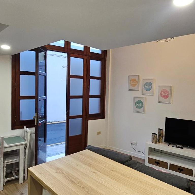 APARTMENT IN THE CENTER OF THE OLD TOWN. - Apartamento de 1 dormitorio - 14