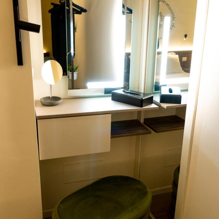 Notti d'Autore Suites - Junior Suite with Terrace - 10