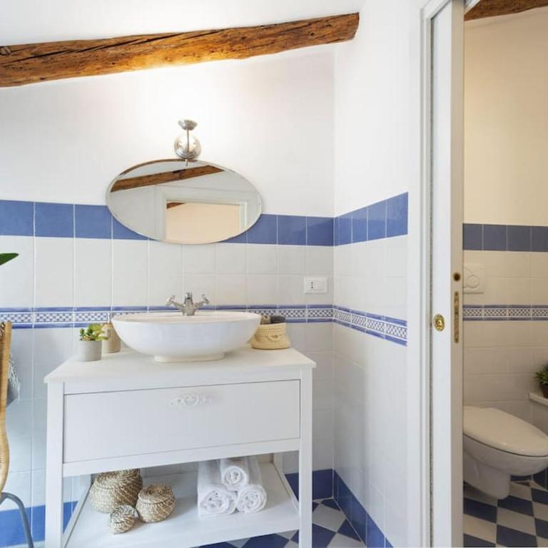 La Casa Più Centrale A Venezia, Con Corte Privata - Three-Bedroom Apartment - 12