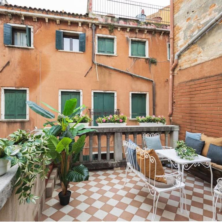 La Casa Più Centrale A Venezia, Con Corte Privata - Three-Bedroom Apartment - 13
