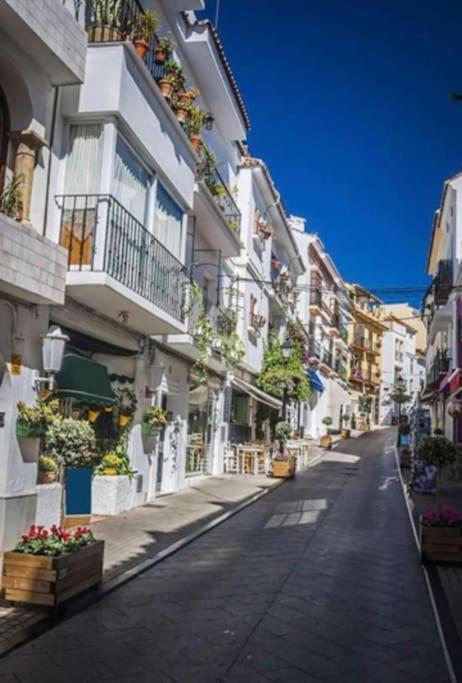 Apartamentos Torre de Marbella El Fuerte - Heart of Marbella, Steps from the Beach - One-Bedroom Apartment - 22