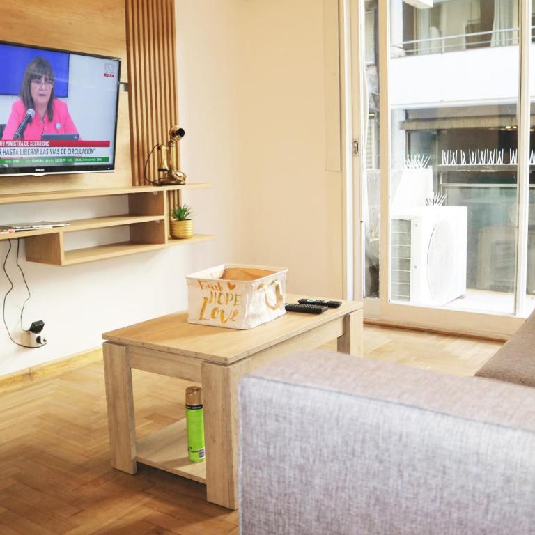 Súper Depto. a metros del Obelisco. Todo a Nuevo. - Apartamento de 3 dormitorios - 58
