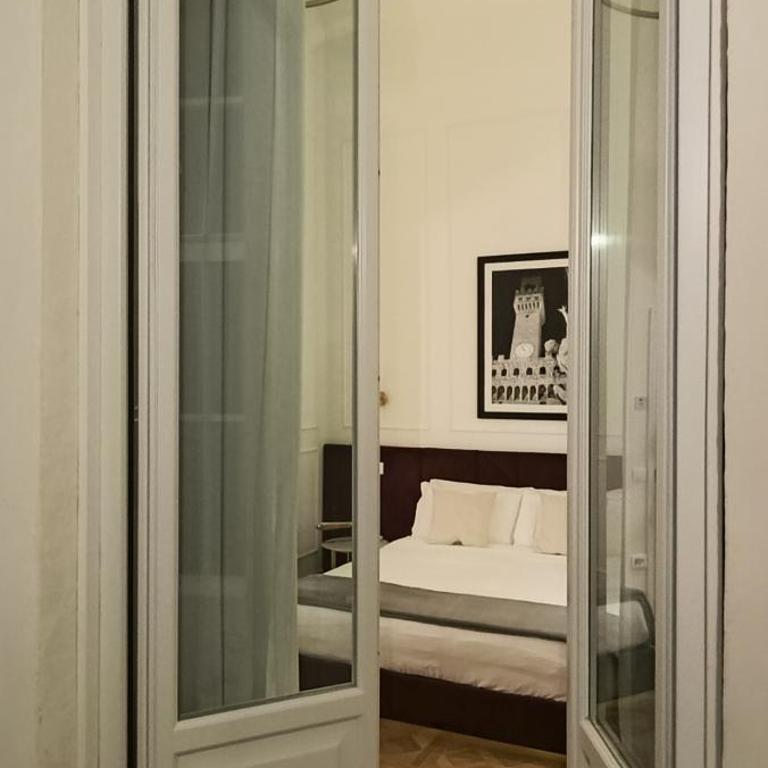 Suite Residenza Quartieri Storici Duomo - Family Room with Terrace - 38