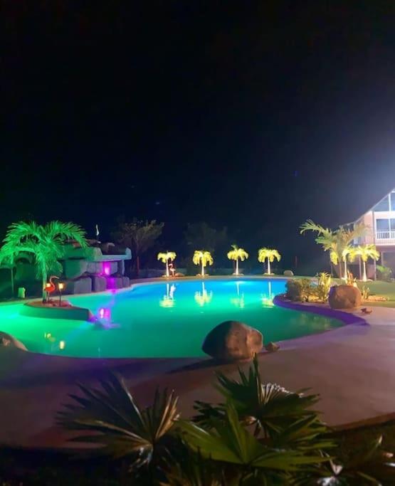 COVEÑITAS Glamping PARAISO con Aire Acondicionado y Piscina tipo PLAYA, Máximo 34 Personas - Cabaña de 1 dormitorio - 20