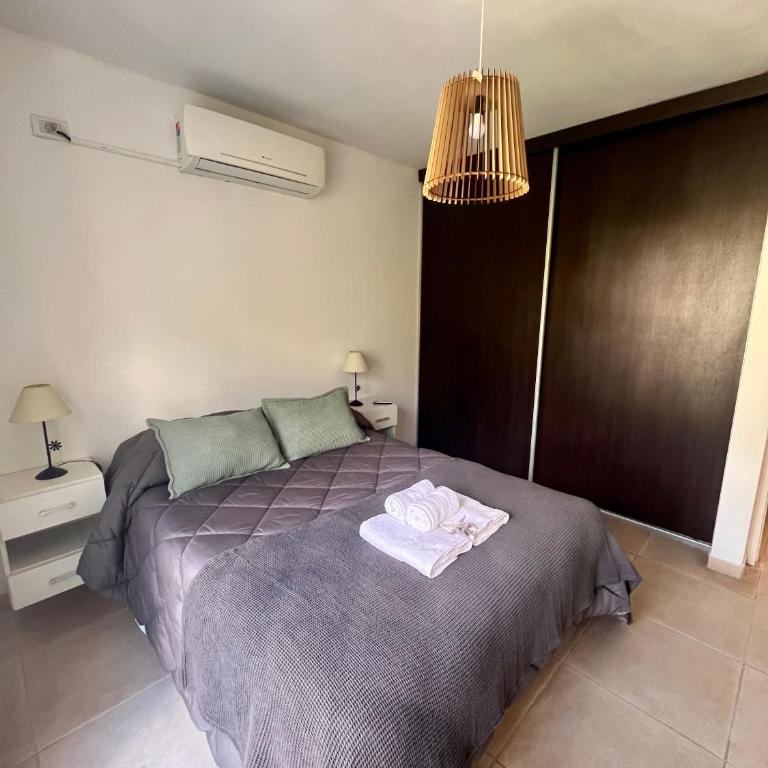 Departamento céntrico con cochera! En pleno centro a una cuadra de Av San Martín - Apartamento con vistas y balcón - 3