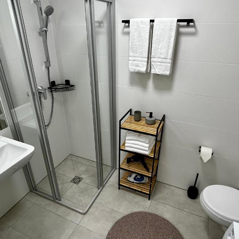 SHOME Apartments Graz I Self Check-in I Free Parking - Apartment mit Terrasse - 16