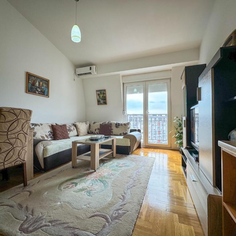 Apartment 50 - One-Bedroom Apartment - 3