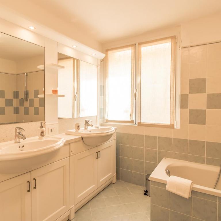 Il Borgo Apartment Menaggio - Appartamento con 3 Camere da Letto - 11