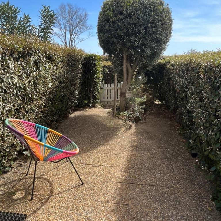 T2 - Les pieds dans le sables en toutes saisons 5 couchages - climatisation - parking privée - piscine - situation optimum et rare - Amoureva - Plage Richelieu- Cap d'Agde - One-Bedroom Apartment - 10
