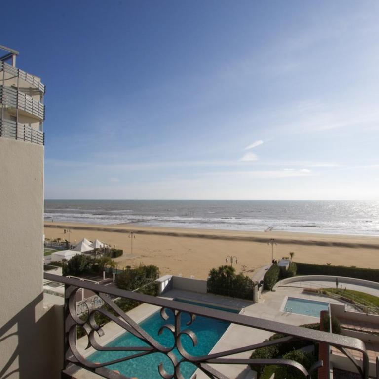 Bagni Miramare - Home Immobiliare Jesolo - Appartamento con Vista Piscina - 6