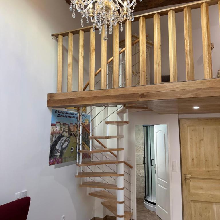 Studio familial a Mezzanine presbytère dans l'Église - Studio - Split Level - 15