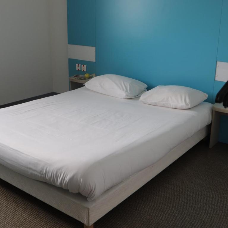 First Inn Hotel Blois - Chambre Double - Accessible aux Personnes à Mobilité Réduite - 4