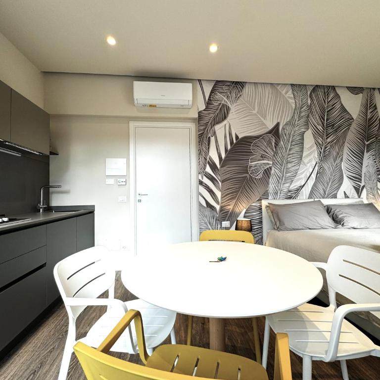 SKYLINE- 3 Apartments with view - Three-Bedroom Apartment - 46