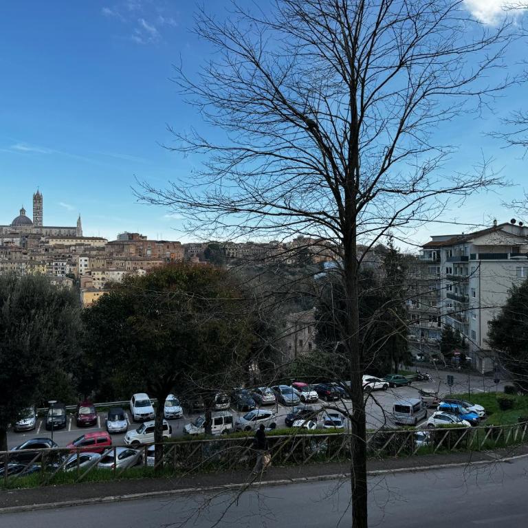 SKYLINE- 3 Apartments with view - Three-Bedroom Apartment - 68