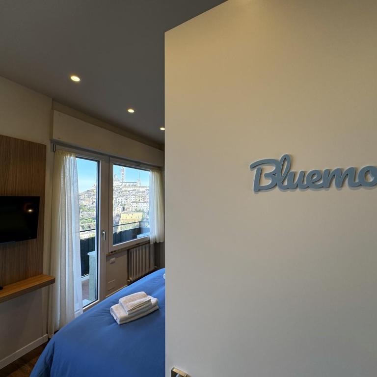 SKYLINE- 3 Apartments with view - Three-Bedroom Apartment - 20