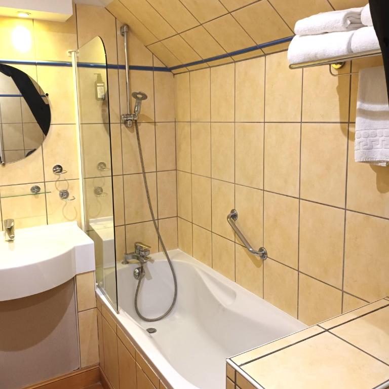 La Villa des Consuls - Gîte de tourisme de charme - Grande Chambre Double (1er Étage) - 8