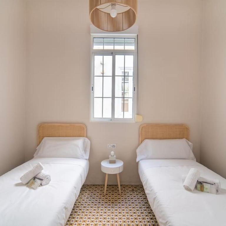 Apartment Mosaic Giralda - Three-Bedroom Apartment - 18