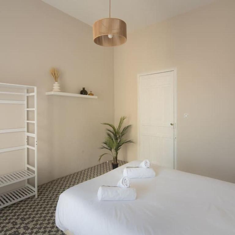 Apartment Mosaic Giralda - Three-Bedroom Apartment - 39
