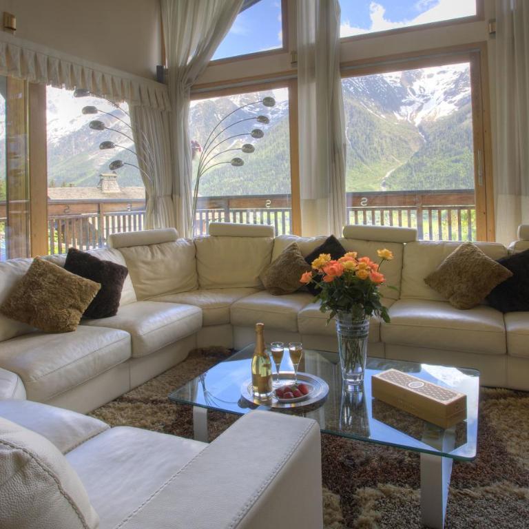 Chalet Serena - luxury 7 Bedroom Chalet, Pool & Spa - Chalet - 12