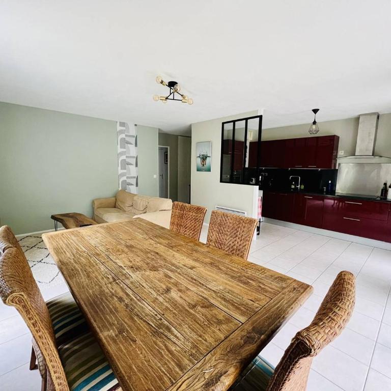 Cambo-les-Bains : Appartement 3 pièces avec parking et animaux acceptés - Apartamento de 2 dormitorios - 6