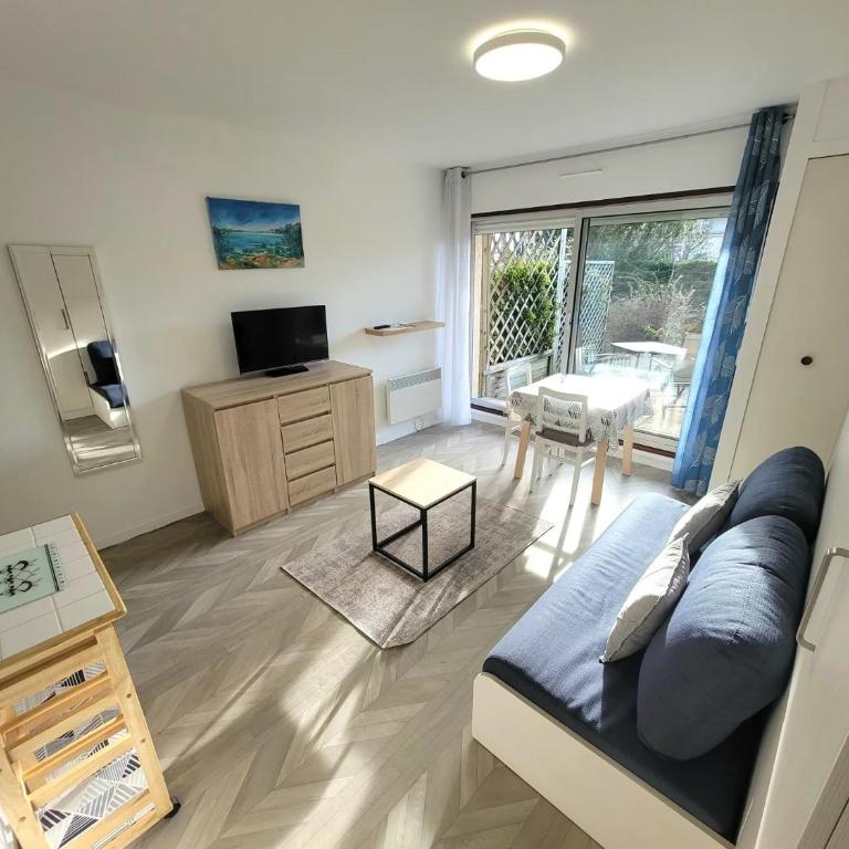 STUDIO AVEC TERRASSE PLEIN SUD - RÉSIDENCE LE FENIL AVENUE DE VERDUN A CABOURG - Studio-Apartment - 13