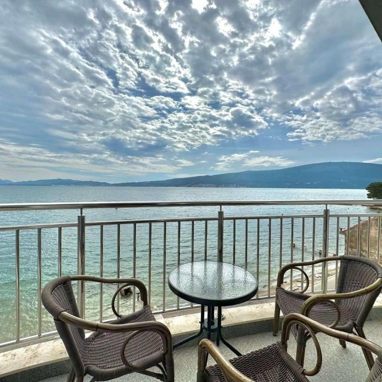 Seaside Apartments Zlokovic - Two-Bedroom Apartment - 5