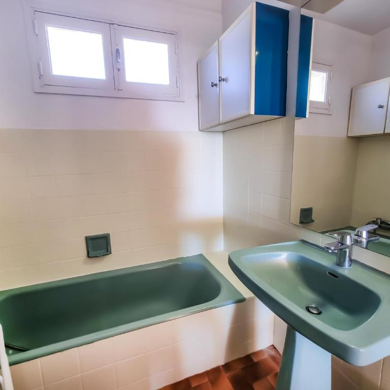 Les Marguerites - T2 avec clim et parking à la Fossette - Apartamento de 1 dormitorio - 11