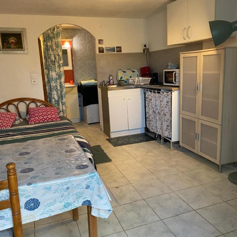 Studio au calme à la campagne 10mn centre ville bien pour cycliste - Appartement 1 Chambre - 2