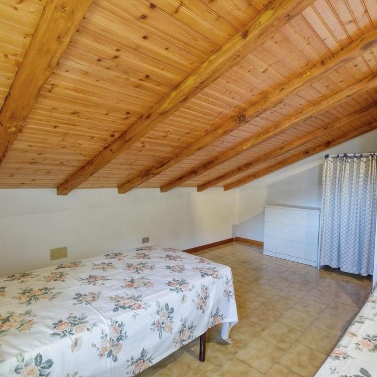 2 Bedroom Gorgeous Apartment In Moneglia - Two-Bedroom Apartment - 11